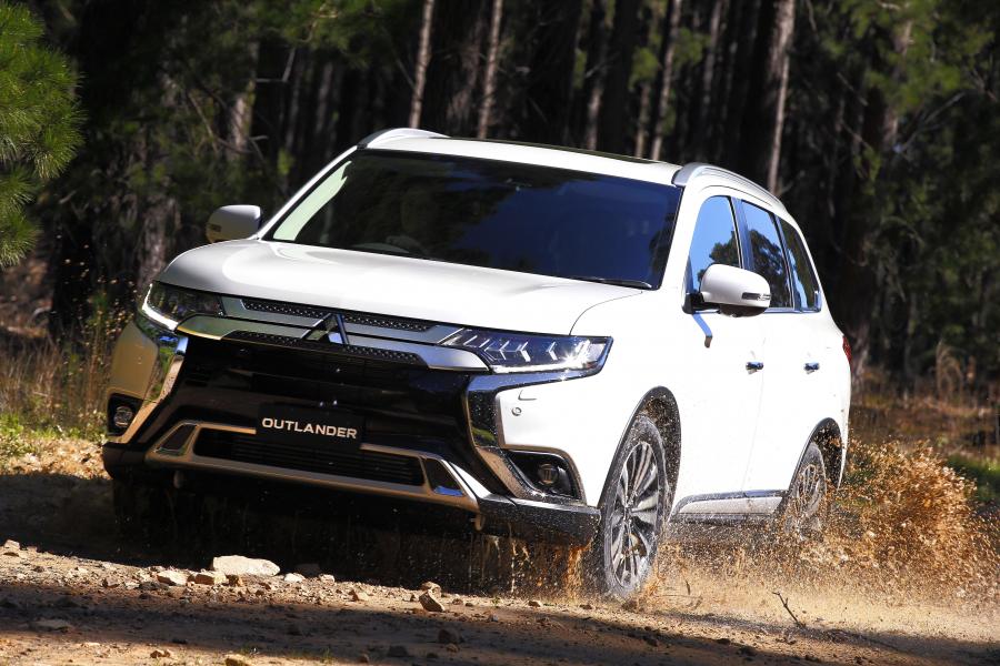  Mitsubishi Outlander Exceed 2018 года  (AU) (фото 13 из 13)